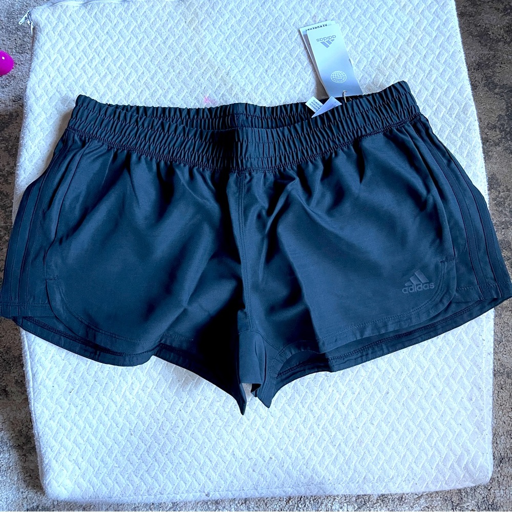 BNWT ADIDAS WVN Black Pacer Shorts Size M